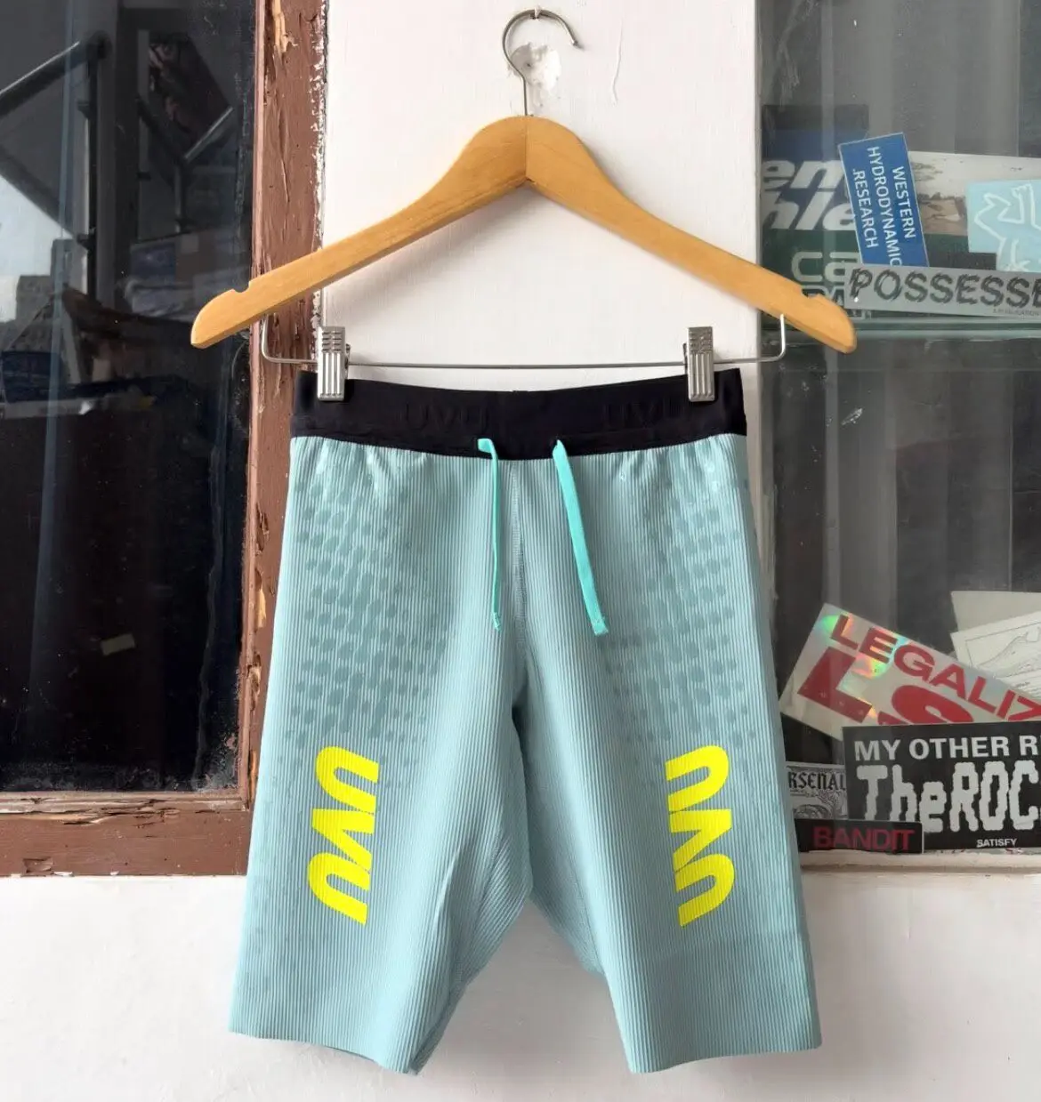 Cycling Bib Shorts - กางเกงขาสั้นรัดกล้ามเนื้อ UVU LONDON’26 สำหรับมาราธอน ฮาล์ฟมาราธอน ระบายอากาศ
